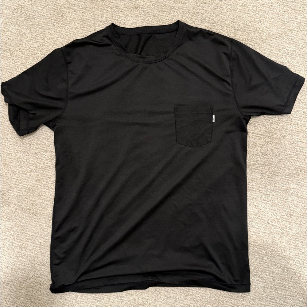 Vuori Jet Black Men's Short Sleeve Tee